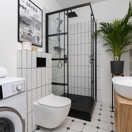 Awanport Estate By Renters アパート