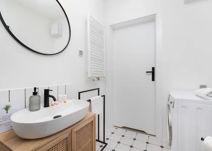 Awanport Estate By Renters Apartamento